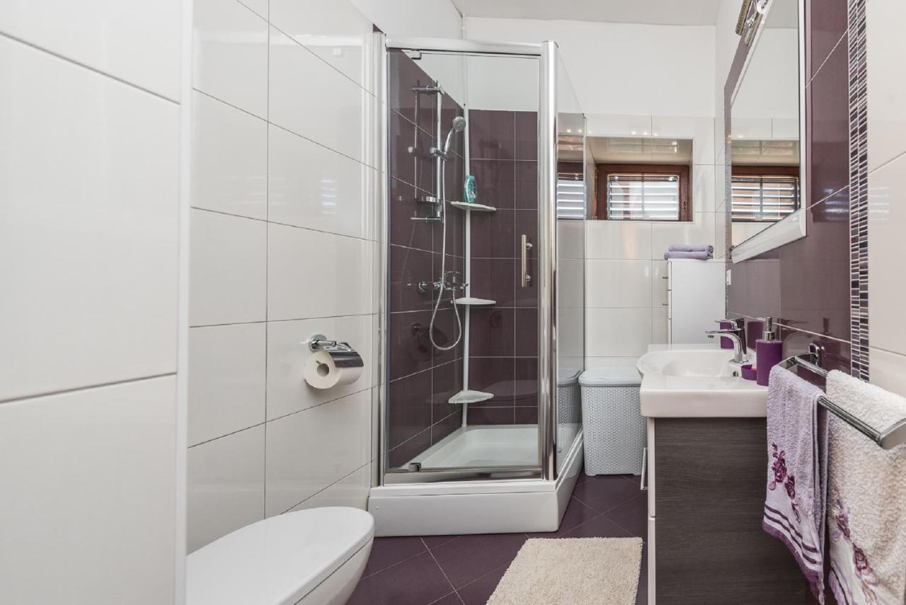 Holiday Home Tower With Private Pool, Sauna And Quads Smilcic Buitenkant foto