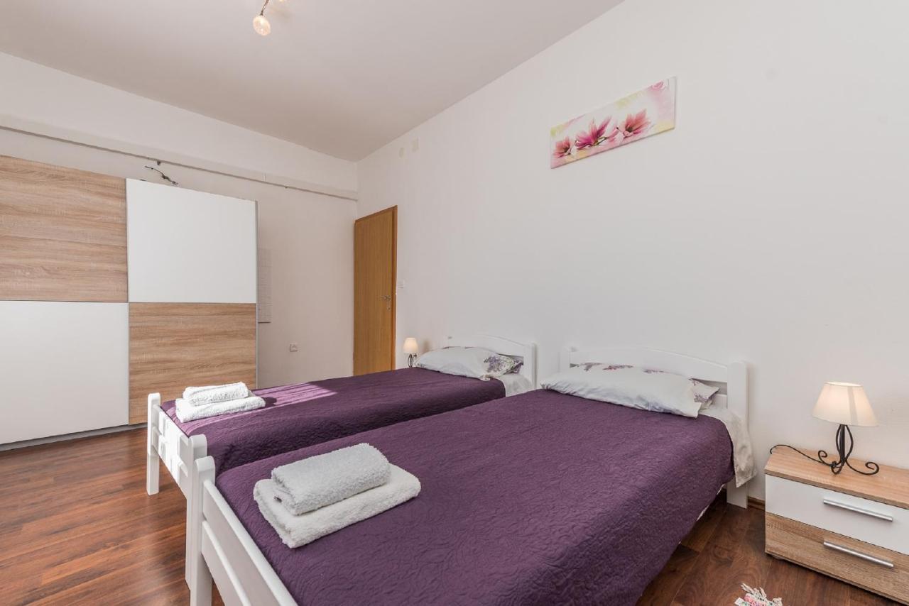 Holiday Home Tower With Private Pool, Sauna And Quads Smilcic Buitenkant foto