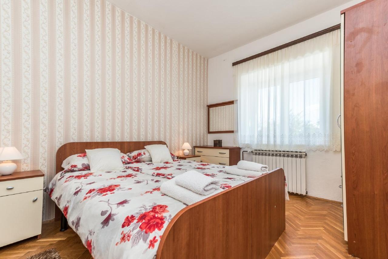 Holiday Home Tower With Private Pool, Sauna And Quads Smilcic Buitenkant foto